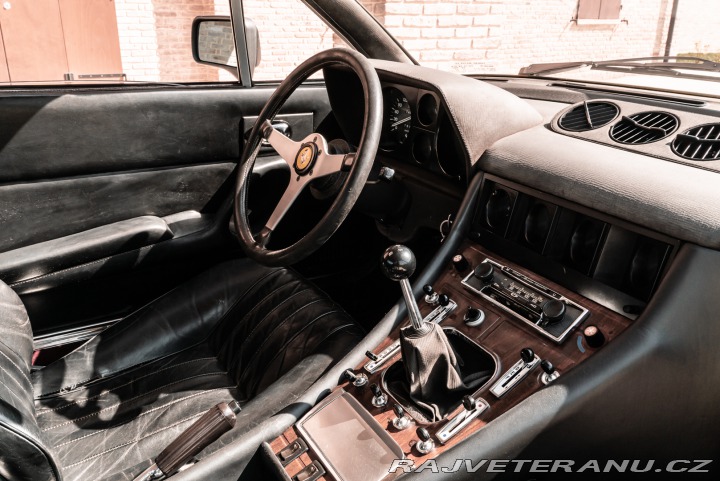 Ferrari 365 GT4 2+2 1973