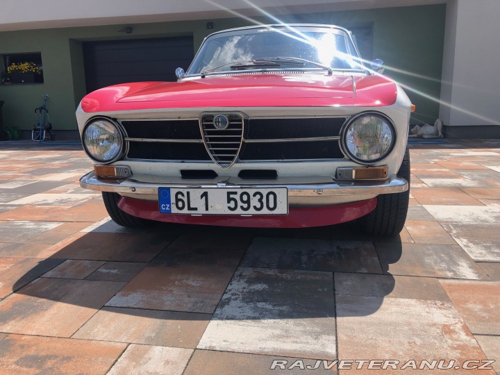 Alfa Romeo Giulia 1300 GT Junior 1971