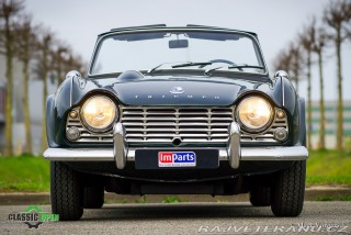 Triumph TR4 