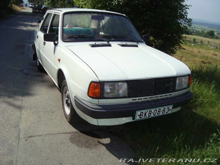 Škoda 105 742.10 1981