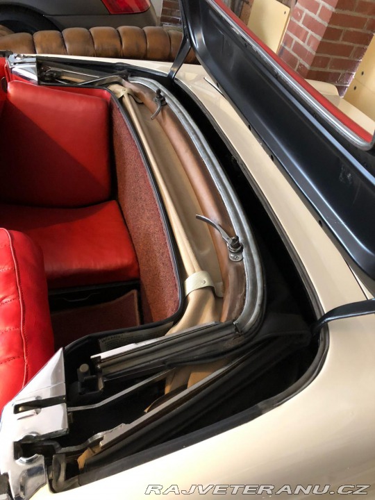 Mercedes-Benz 230 SL (Pagoda) 1963