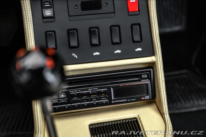 Ferrari Mondial šíbr, bikolor OV,RU 1992