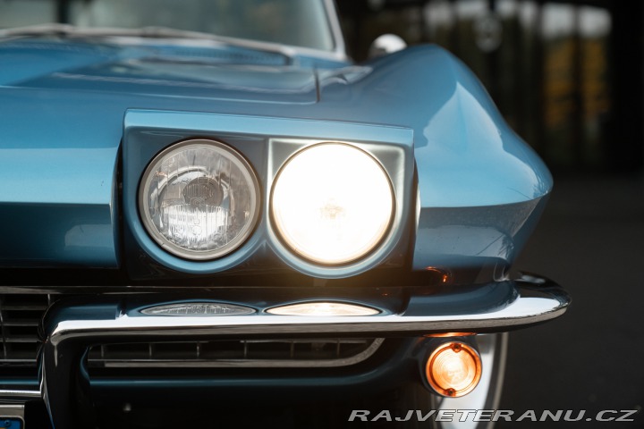 Chevrolet Corvette C2 STINGRAY 1967