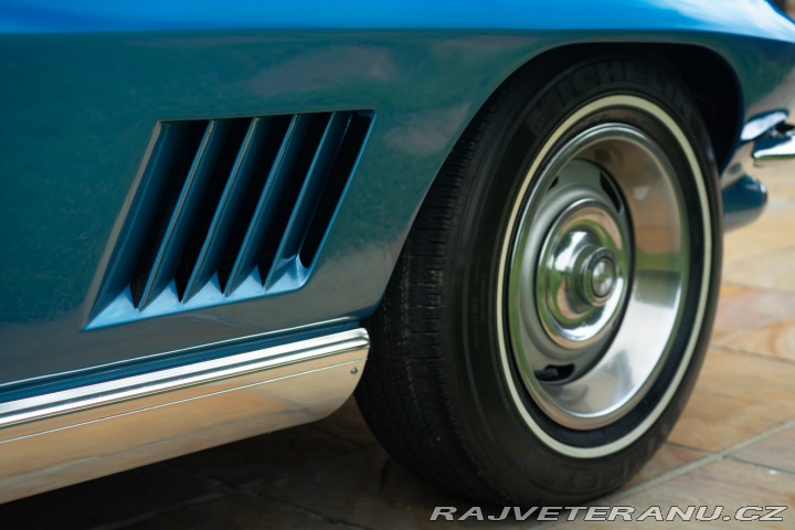 Chevrolet Corvette C2 STINGRAY 1967