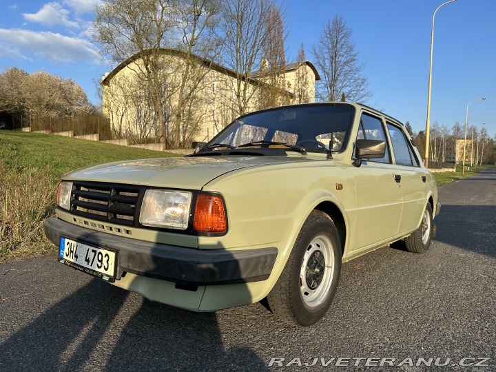 Škoda 105 L 1988