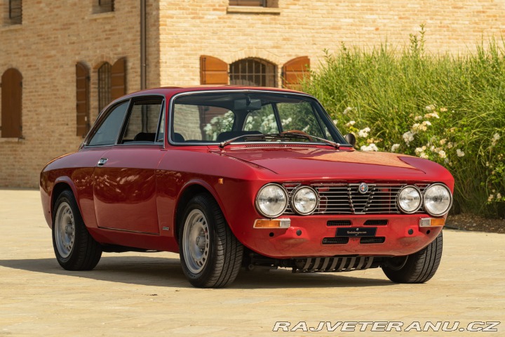 Alfa Romeo 2000 GT VEOLCE 1973