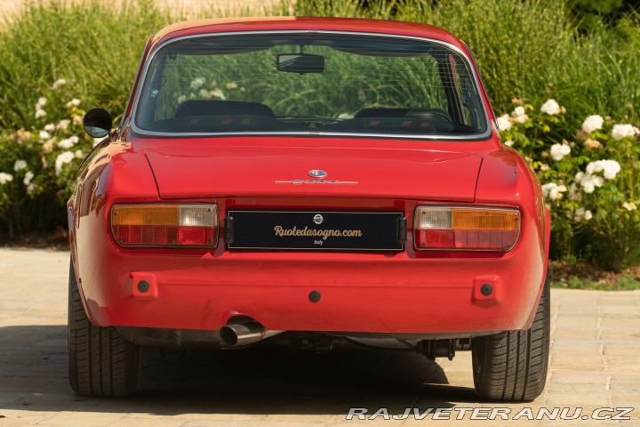 Alfa Romeo 2000 GT VEOLCE 1973