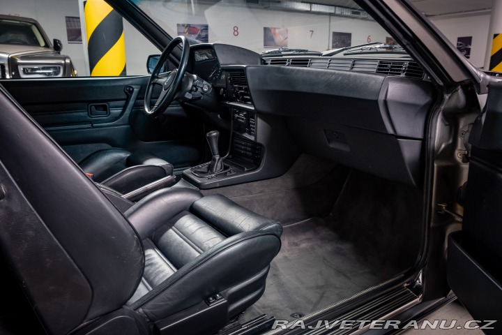 BMW 6 E24 635 CSi manuál 1988