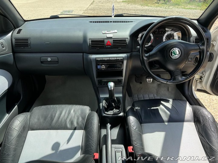 Škoda Octavia 2003