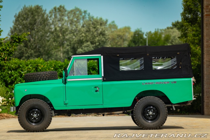 Land Rover Defender V8 1980