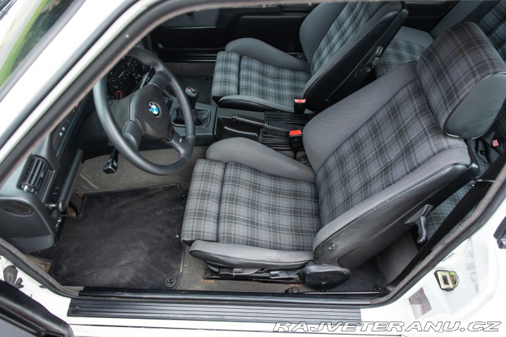 BMW 3 318is M-technic 1990