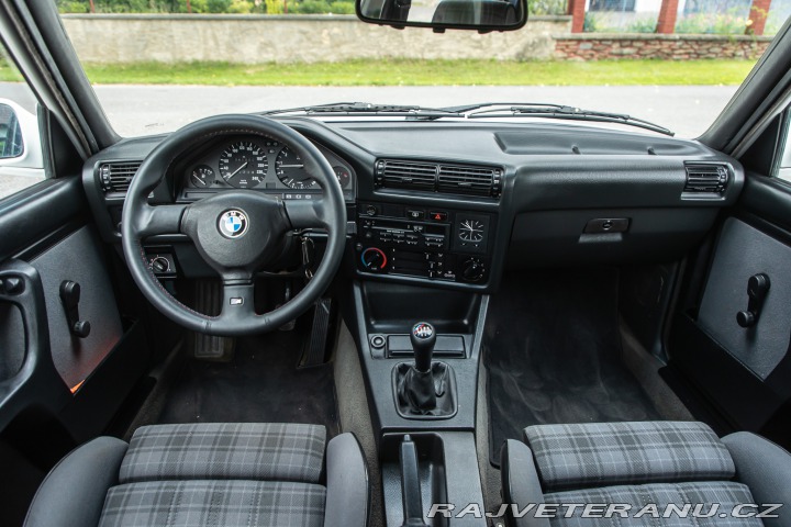 BMW 3 318is M-technic 1990
