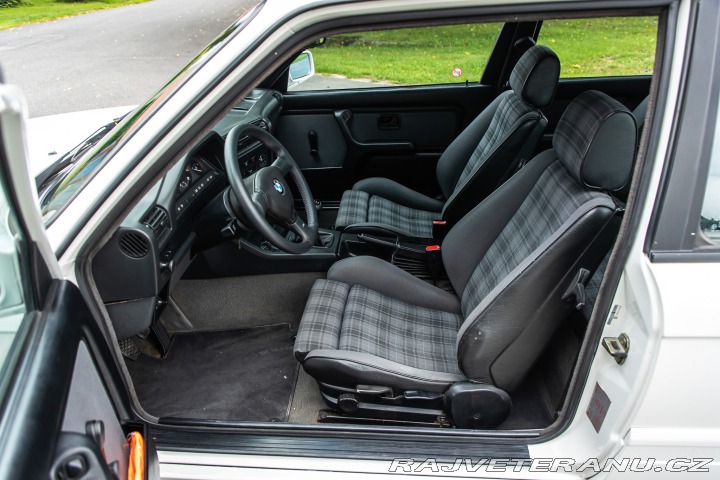 BMW 3 318is M-technic 1990