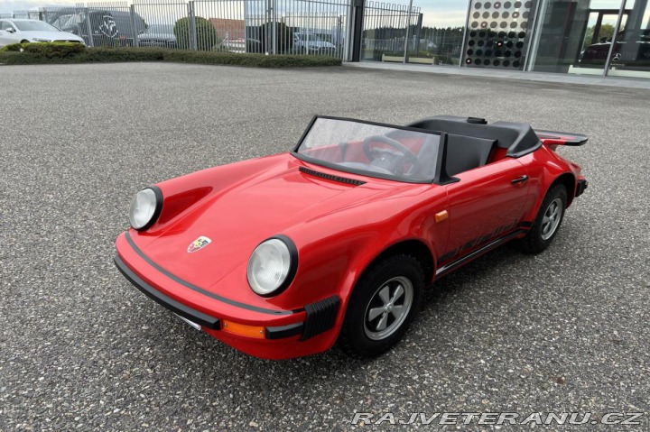 Porsche 911 JUNIOR 1982