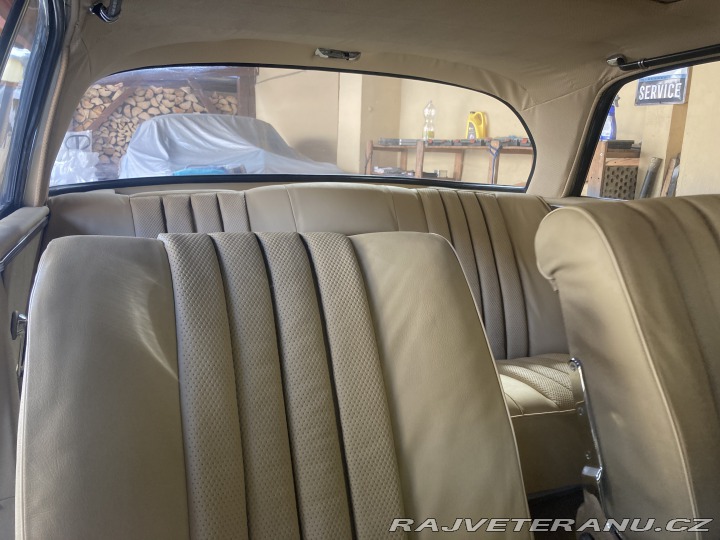 Mercedes-Benz 220 W111 220SEb coupe 1962