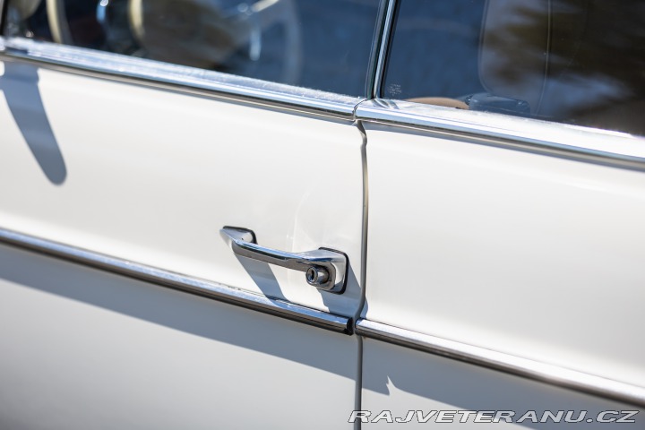 Mercedes-Benz 280 CE W114 1973