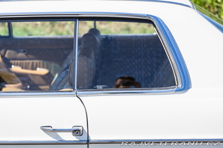 Mercedes-Benz 280 CE W114 1973