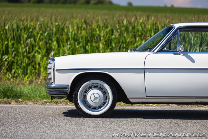 Mercedes-Benz 280 CE W114 1973