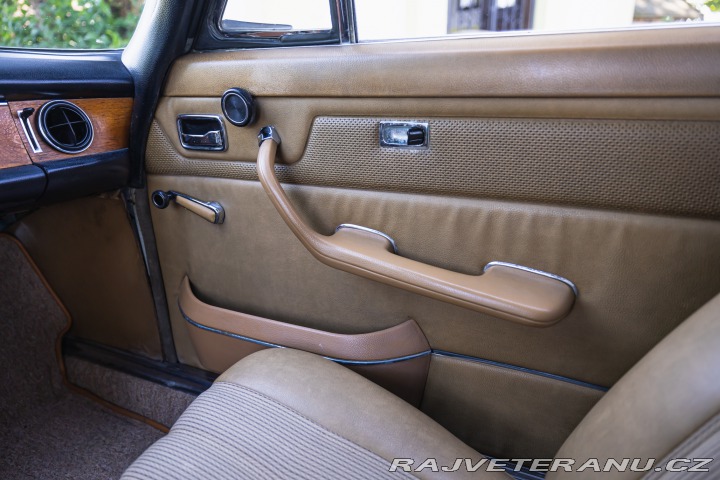 Mercedes-Benz 280 CE W114 1973