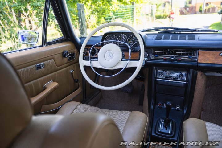 Mercedes-Benz 280 CE W114 1973