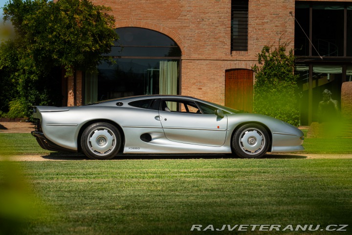 Jaguar XJ 220 1995