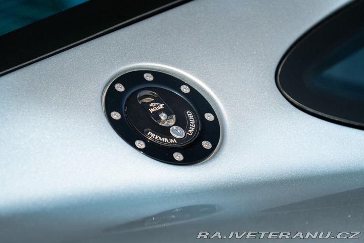 Jaguar XJ 220 1995