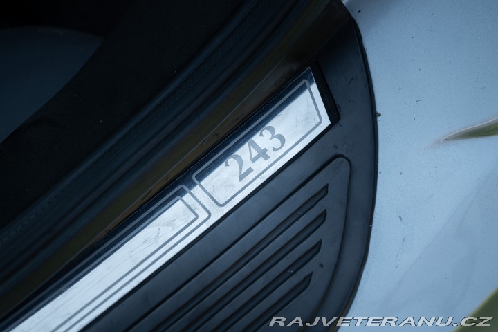 Jaguar XJ 220 1995