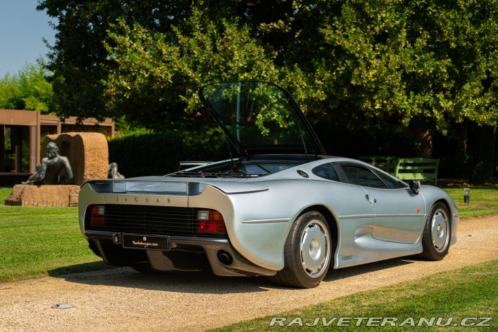 Jaguar XJ 220 1995