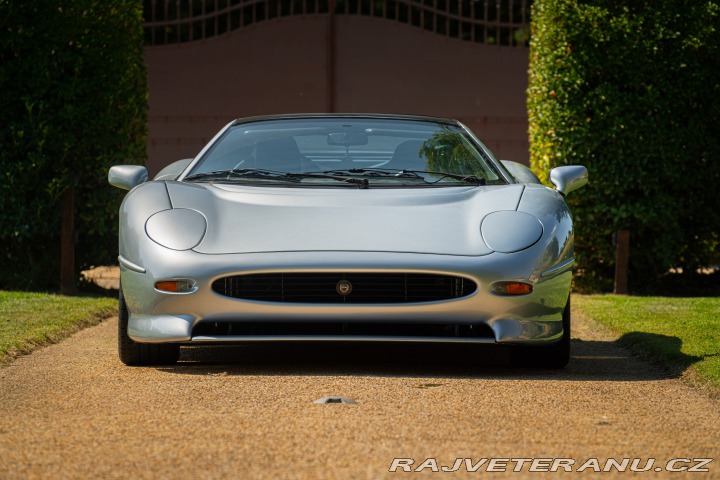 Jaguar XJ 220 1995