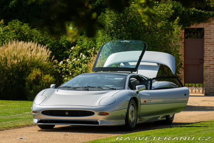 Jaguar XJ 220 1995