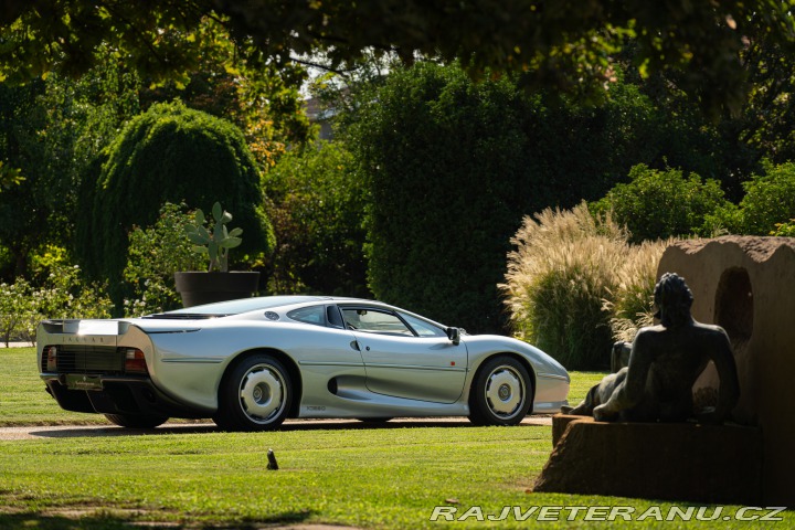 Jaguar XJ 220 1995
