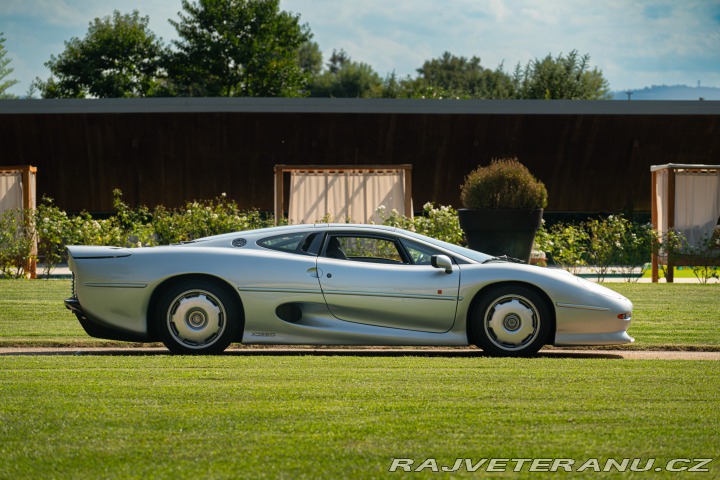 Jaguar XJ 220 1995