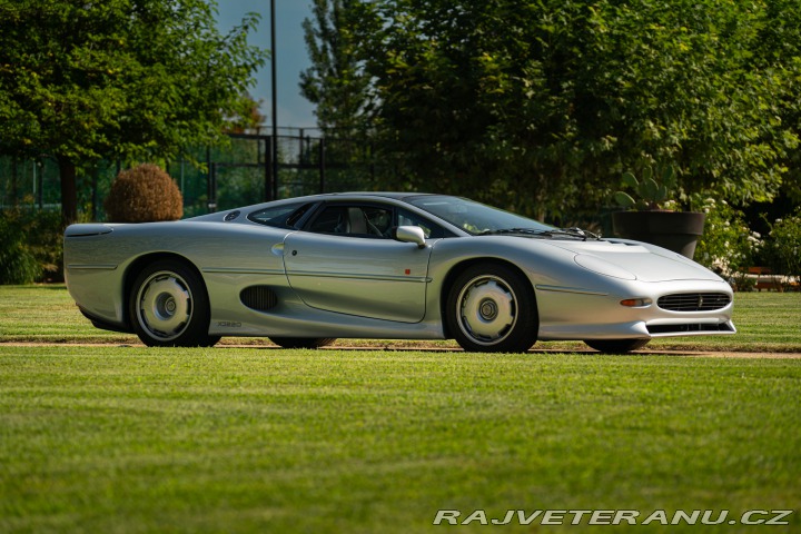 Jaguar XJ 220 1995