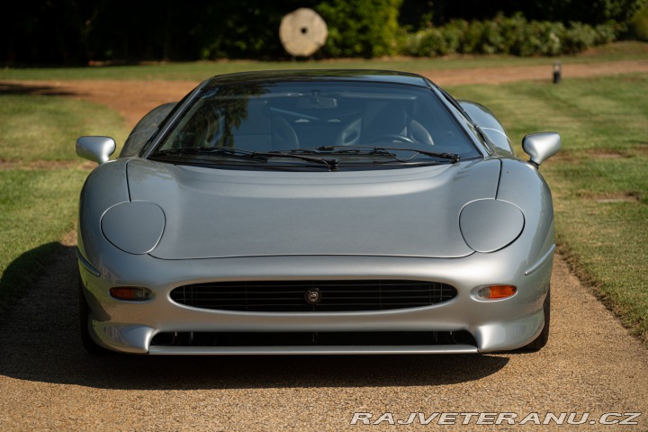 Jaguar XJ 220 1995