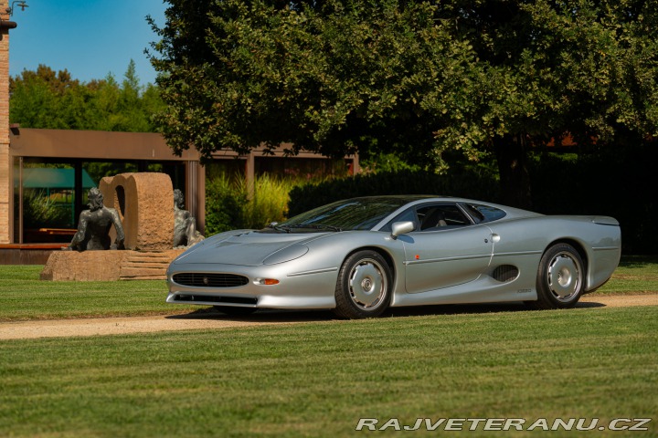 Jaguar XJ 220 1995