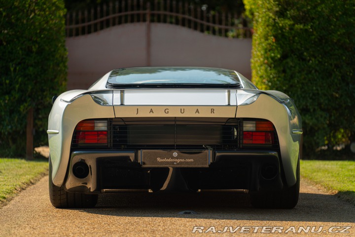 Jaguar XJ 220 1995