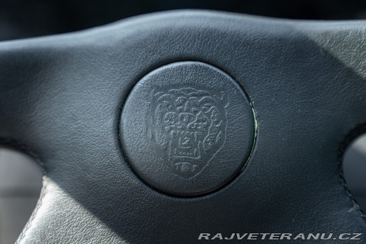 Jaguar XJ 220 1995