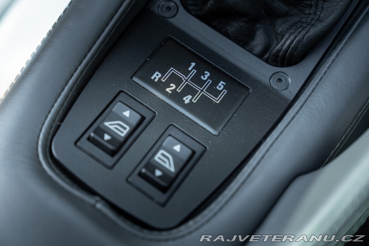 Jaguar XJ 220 1995