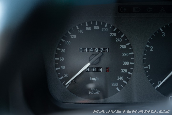 Jaguar XJ 220 1995