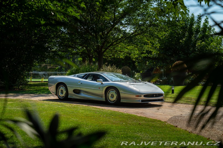 Jaguar XJ 220 1995
