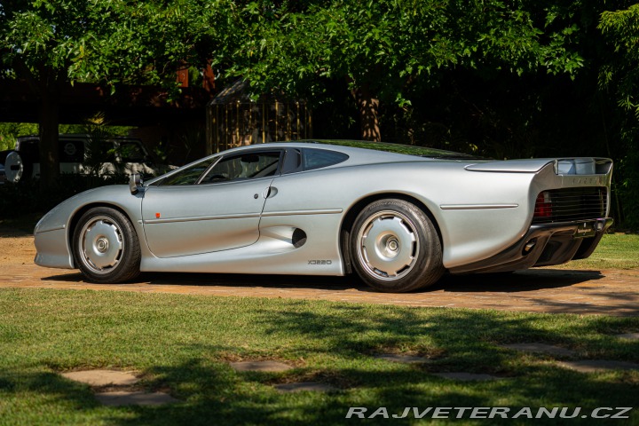 Jaguar XJ 220 1995