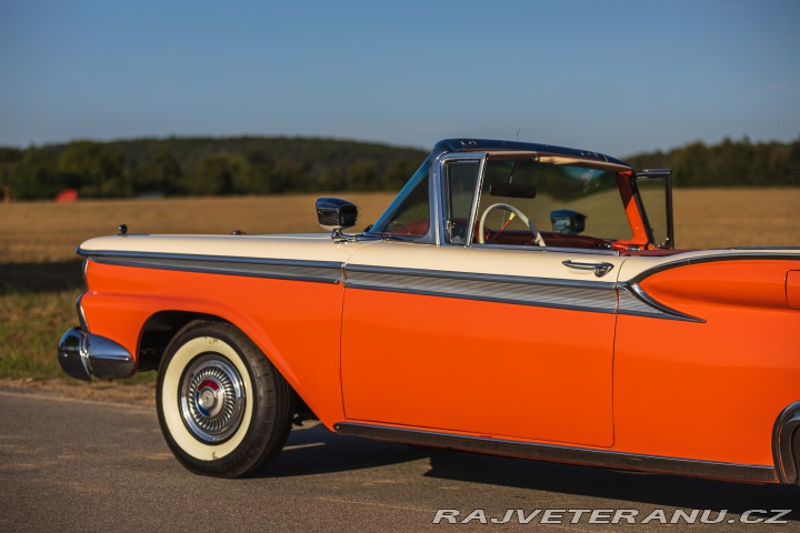 Ford Fairlane 500 Galaxie Skyline 1959