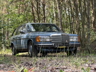 Mercedes-Benz 200 T 7 míst, Servisní k.+DK