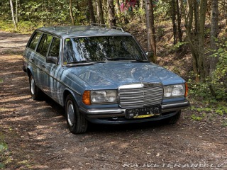 Mercedes-Benz 200 T (S123) 7 míst, DK+SK 1981