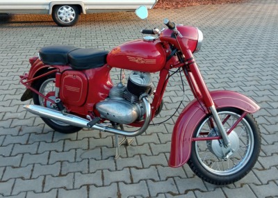 Jawa 250 Kyvacka