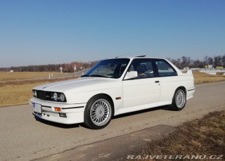BMW M3 E30