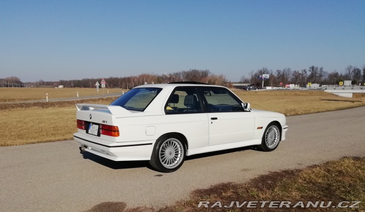 BMW M3 E30 1988
