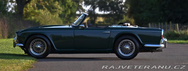 Triumph TR4 LHD (1) 1965