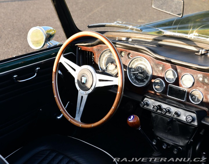 Triumph TR4 LHD (1) 1965