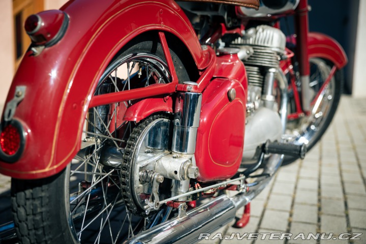 Jawa 500 OHC TYP 15/00 ŠNEK 1953